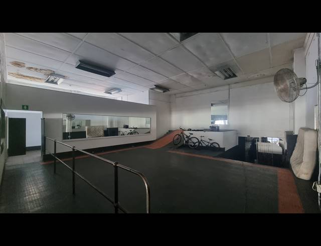 800M² RETAIL TO LET IN PAROW CENTRAL